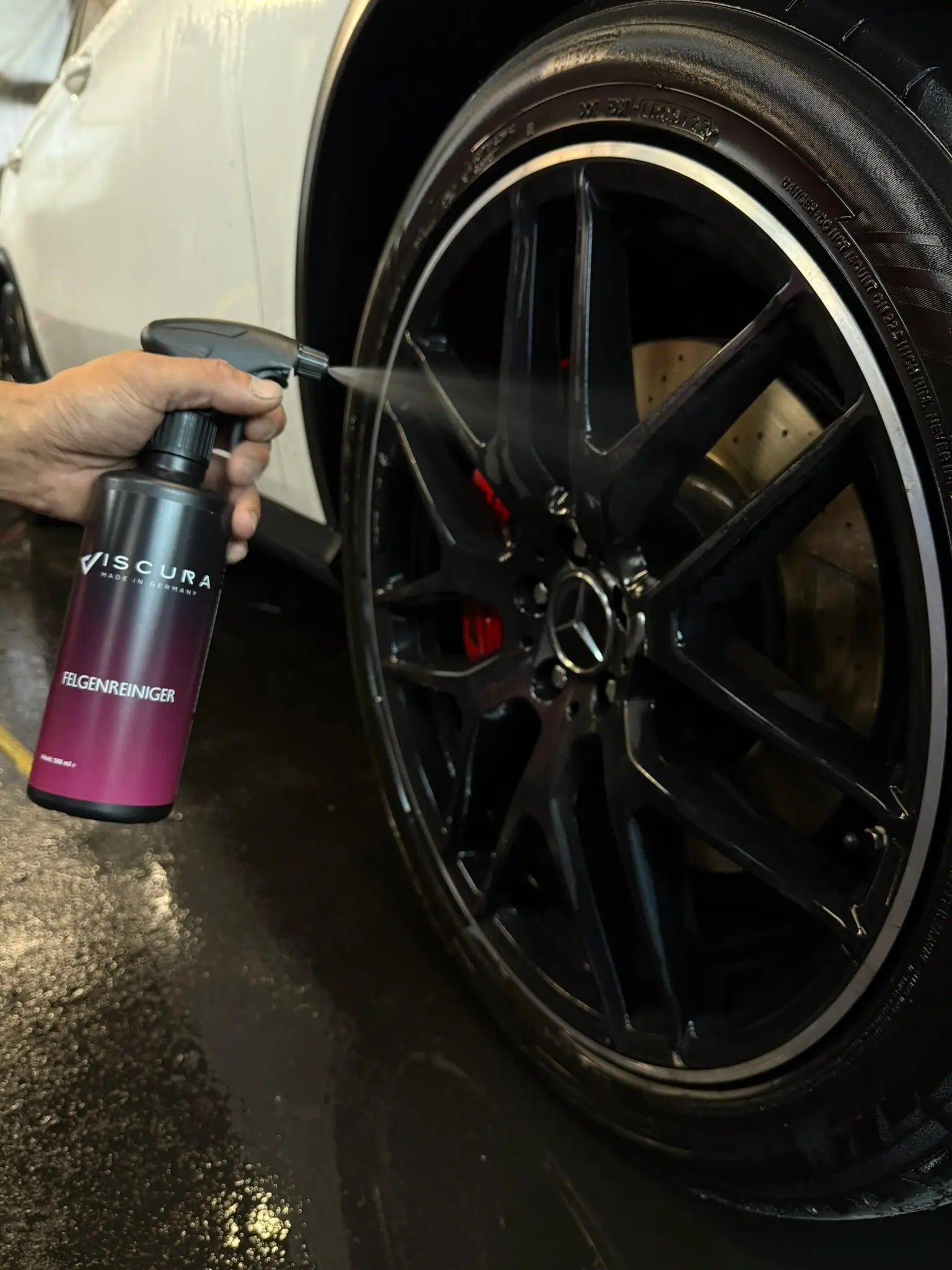 VISCURA Felgenreiniger – Handwäsche Set für effektive Autopflege und Reinigung der Felgen.